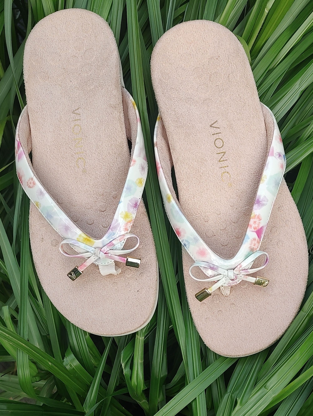 Vionic Women's Pastel Floral Bow Sandals in Blush Size 7.5 New